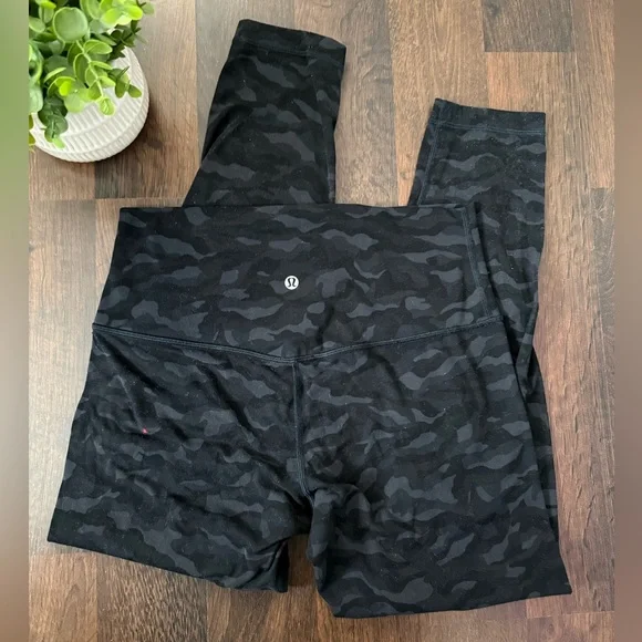 Lululemon Black Camouflage Leggings - Picture 6 of 10
